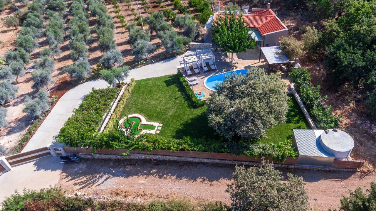 Villa4Dreams Gerani  Exterior photo