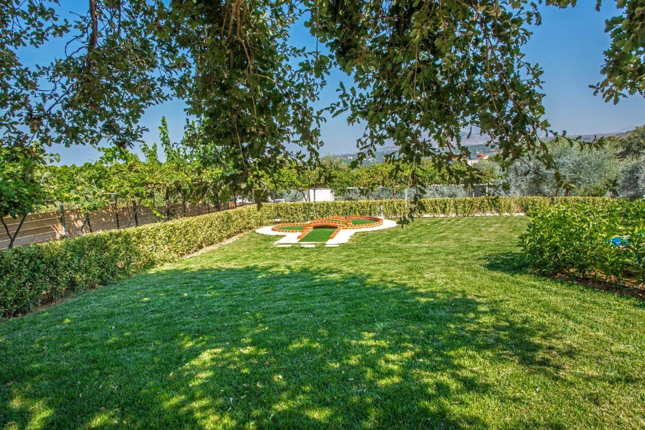 Villa4Dreams Gerani  Exterior photo